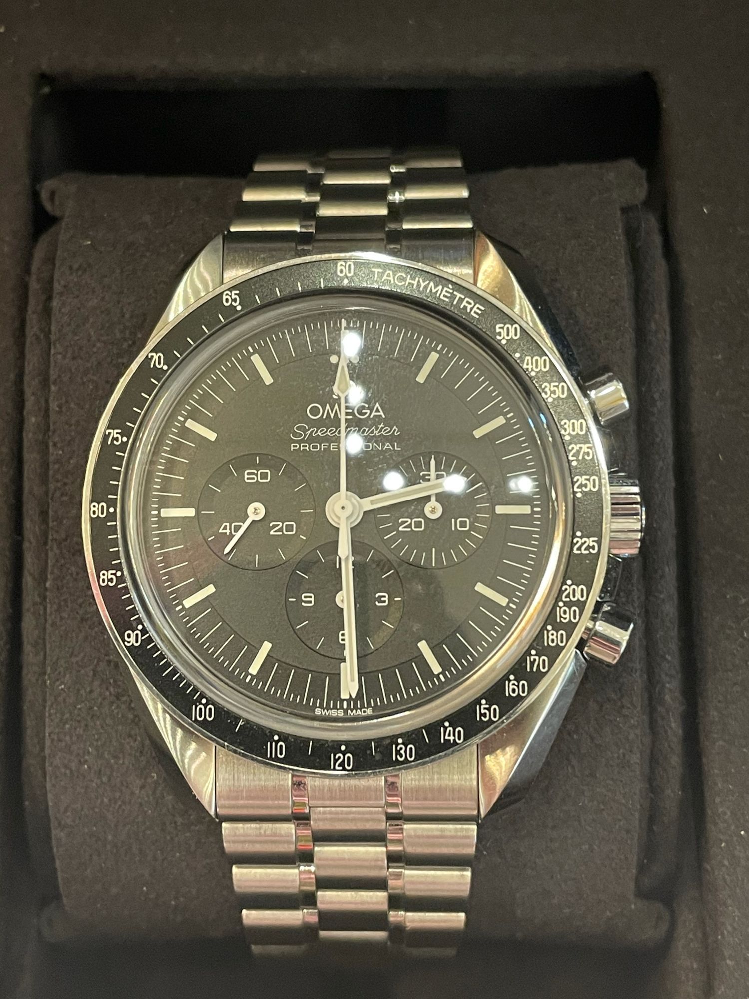 Omega Speedmaster 2021 with complete set box papers watch is like new worn once latest model with the sapphire crystal 42Mm.